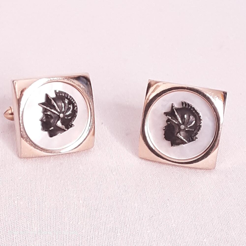 💎Swank Trojans Cuff Links 3D Head On Mother Of Pearl Base In Gold Tone Frame